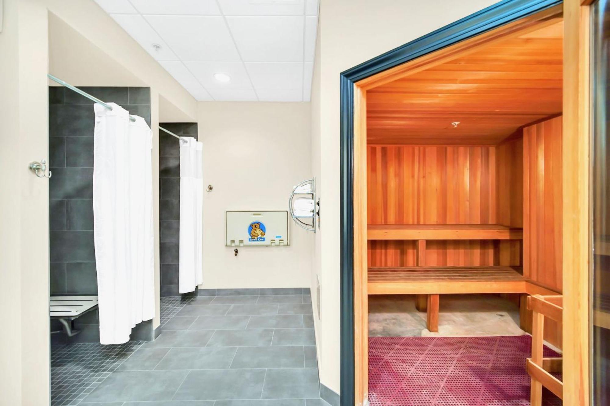 Upscale 3br Near - Pool And Hot Tub! Hébergement de vacances