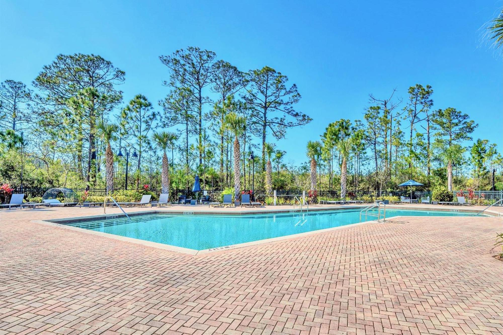 Upscale 3br Near - Pool And Hot Tub! Hébergement de vacances Orlando